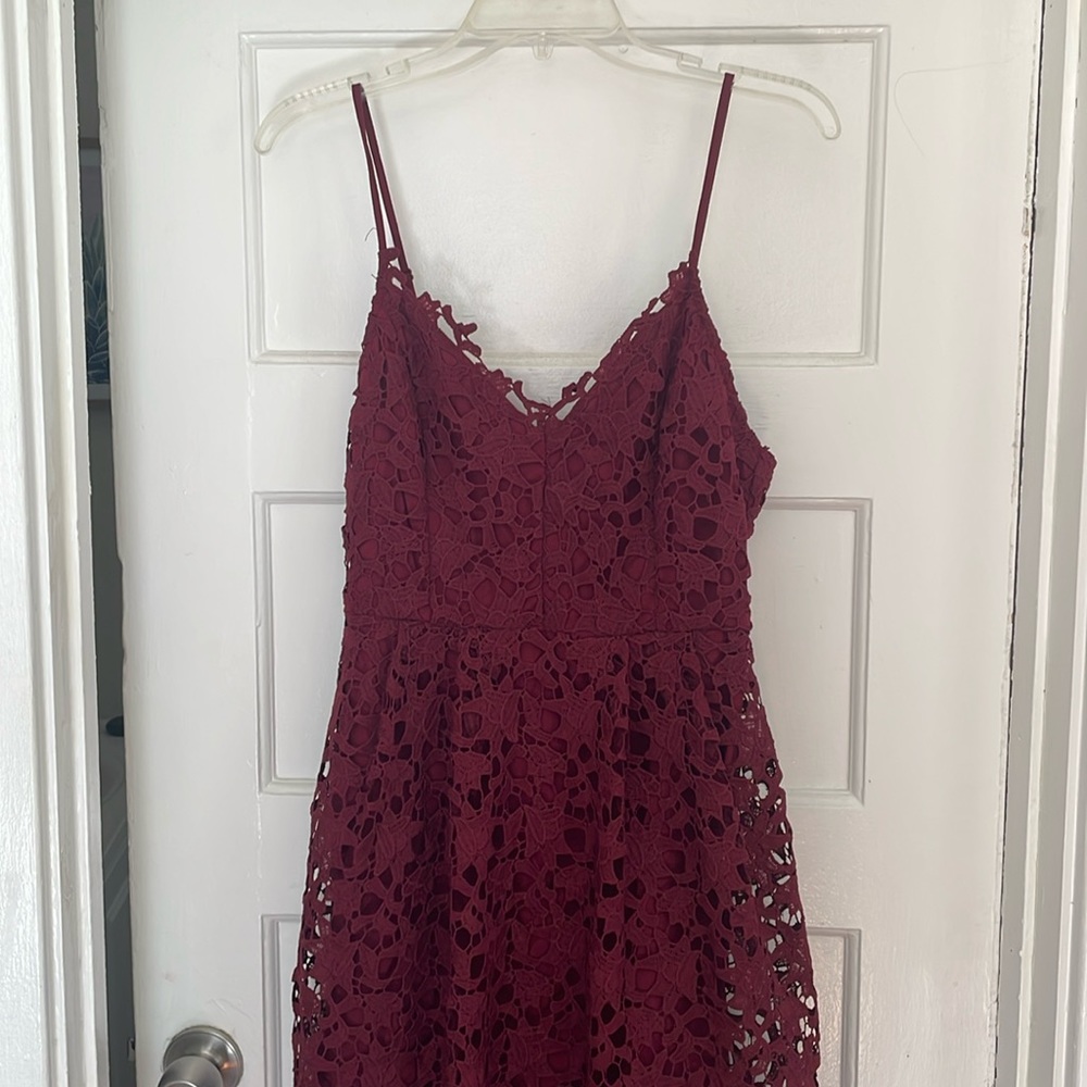 Astr size medium dark red midi lace dress